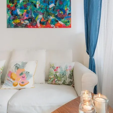 White Candle Apt, Close To San Pietro, Gemelli And City Center *