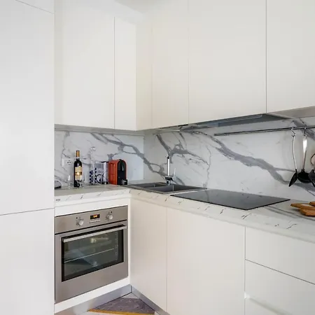 Apartment White Candle Apt, Close To San Pietro, Gemelli And City Center Rome